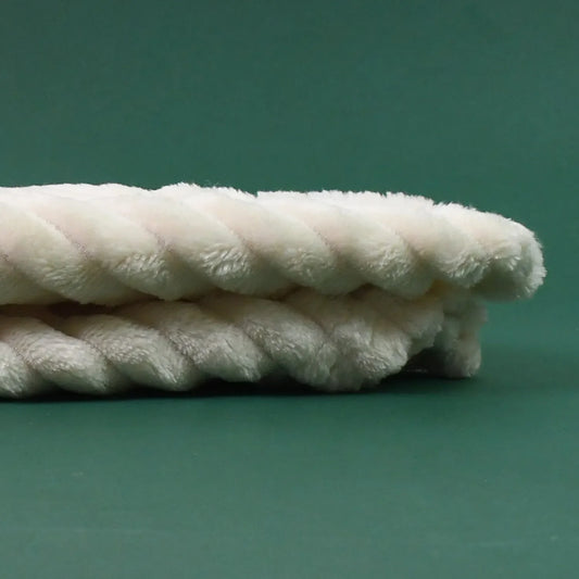 Pet Soft Cat Dog Blanket Towel Soft Warm Sleep Mat (7050 Cm 1 Pc Mix Color Design)