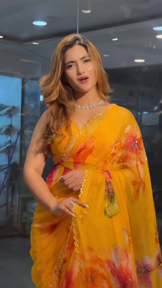 ZZZYellow Chiffon Printed Saree