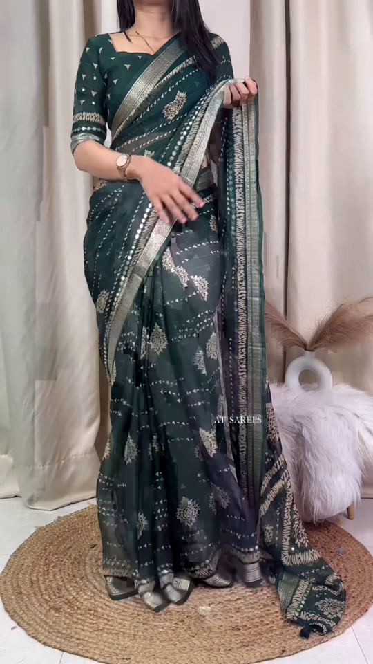 ZZZBanarasee Handwoven Crushed Tissue Saree With Lace-Multicolor